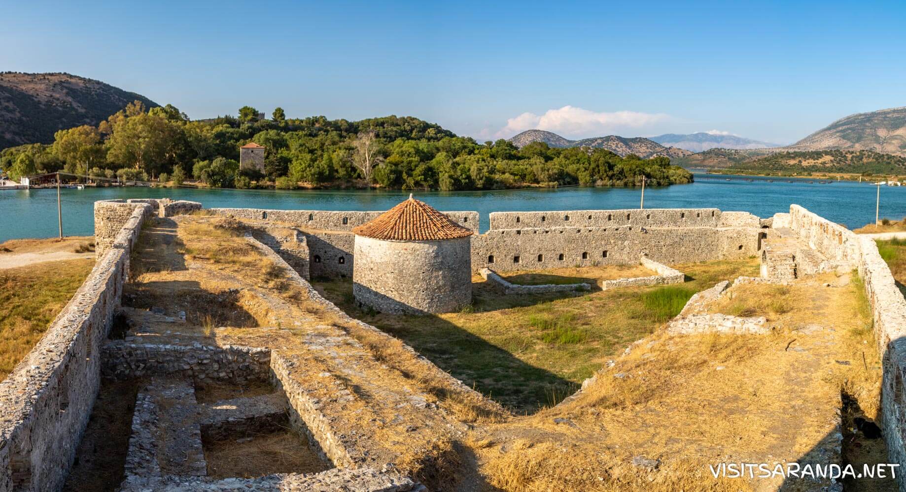 Triangluar Vivar Castle