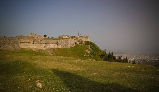 Kaninë Castle