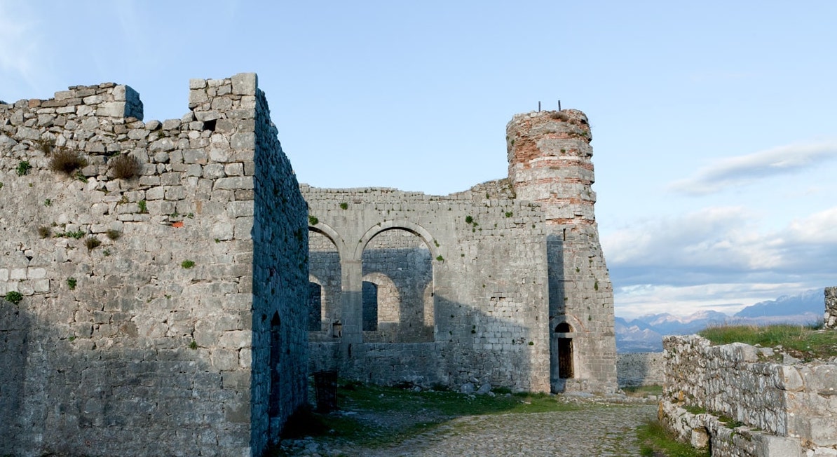 Kaninë Castle