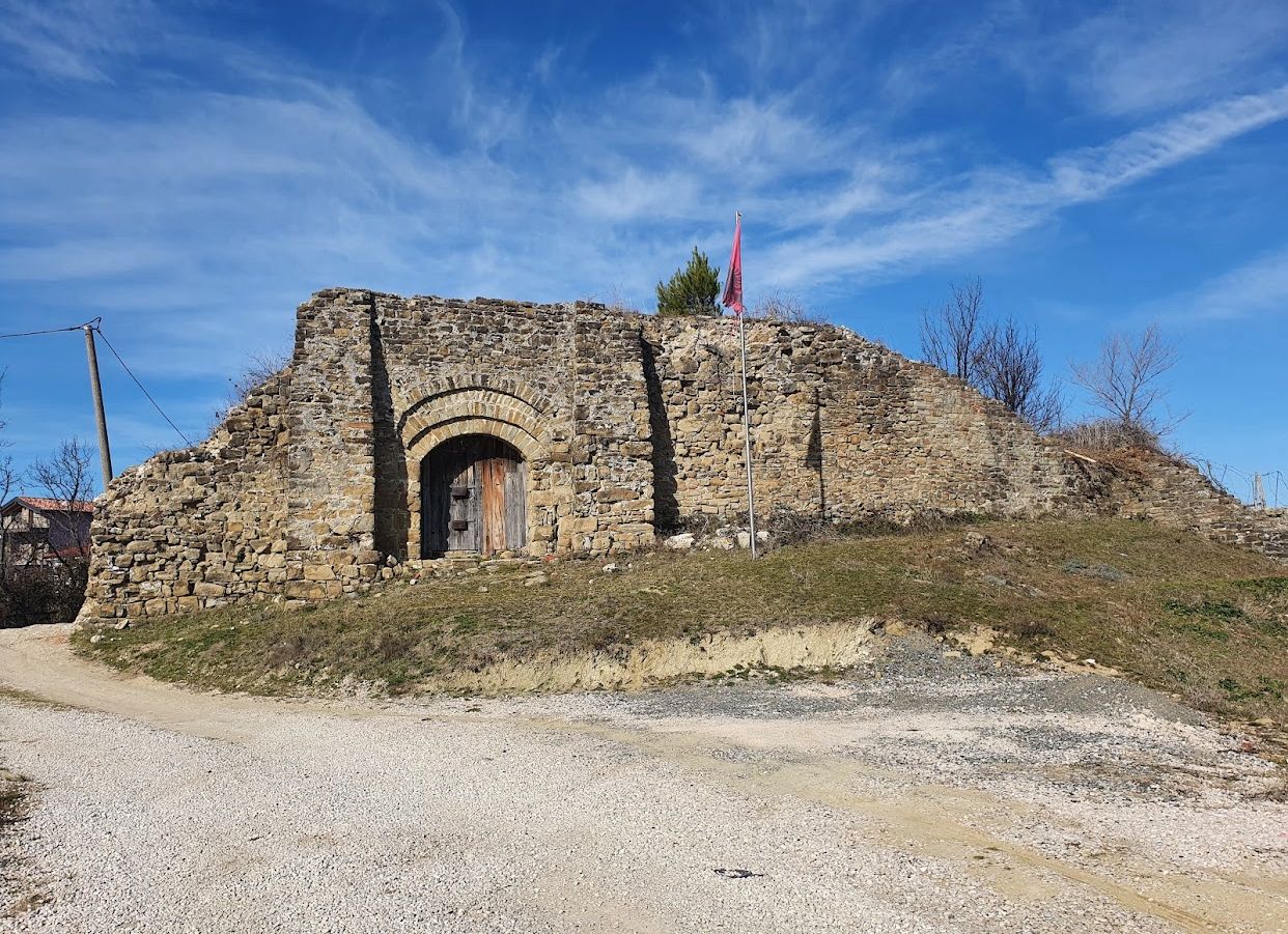 Tujan Castle