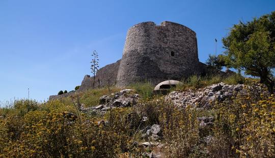 Lekures Castle
