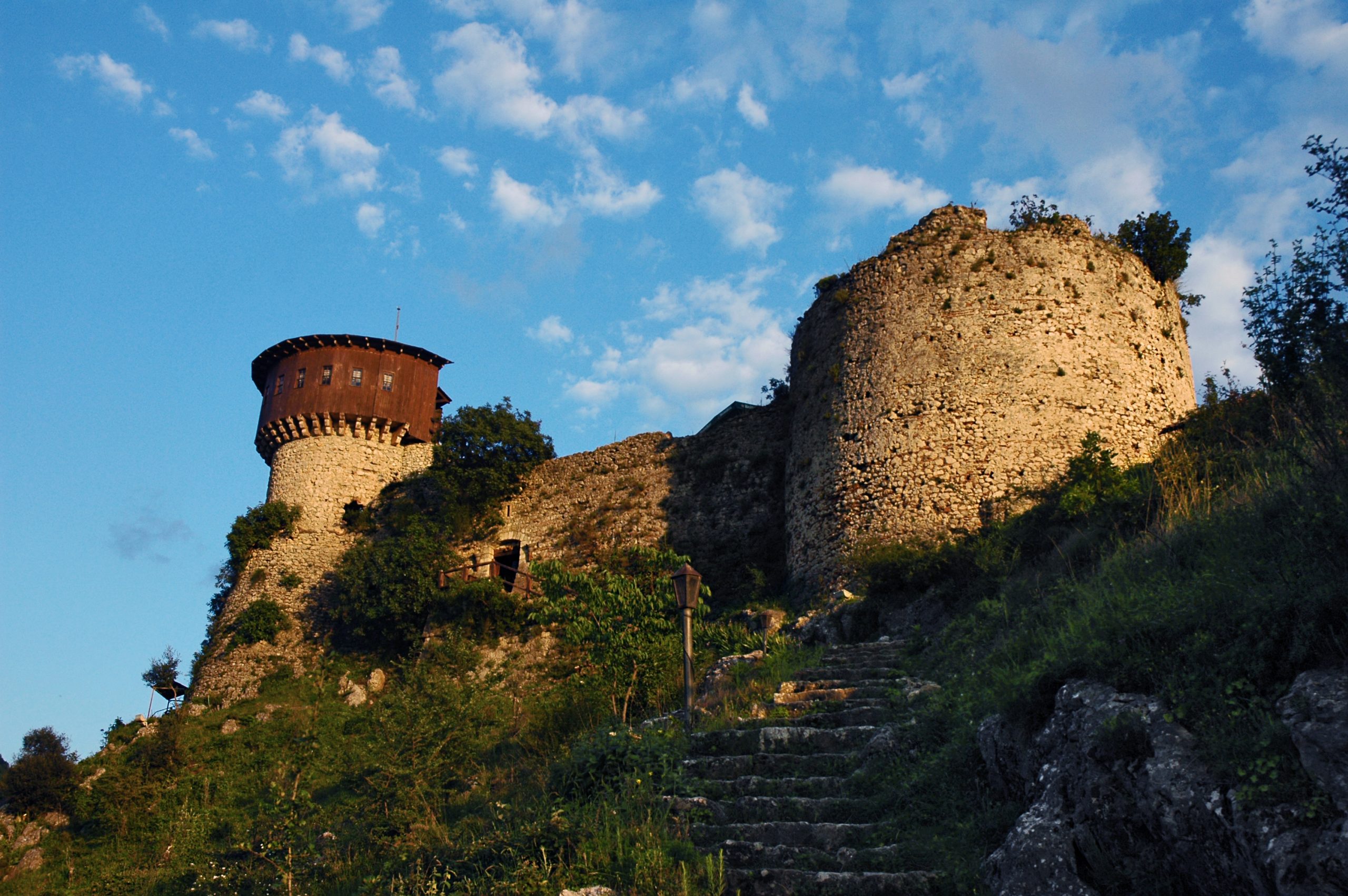 Petrela Castle