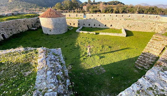 Square Vivar Castle