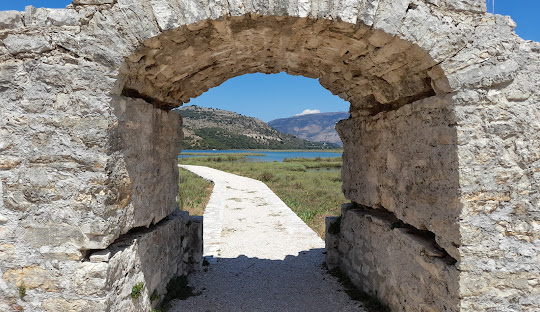Square Vivar Castle